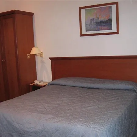 Hotel Garden 3*